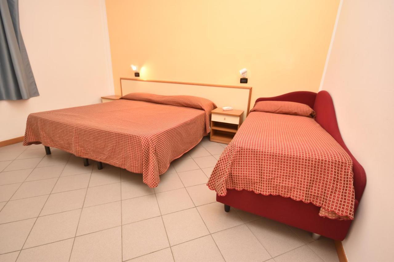 Hotel Thea Bellaria-Igea Marina Exteriér fotografie