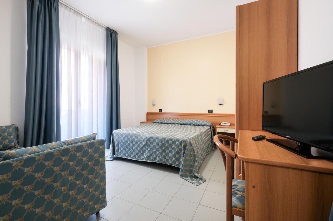 Hotel Thea Bellaria-Igea Marina Exteriér fotografie