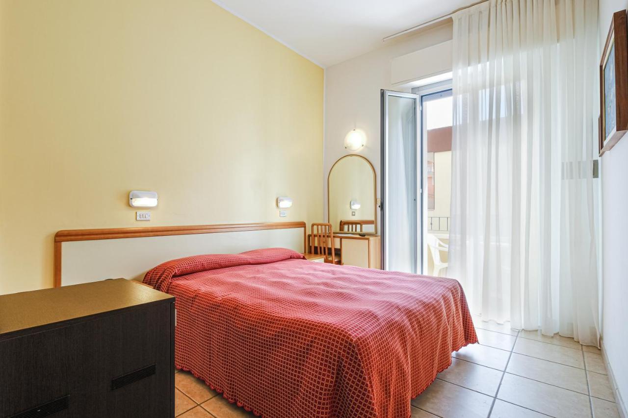 Hotel Thea Bellaria-Igea Marina Exteriér fotografie