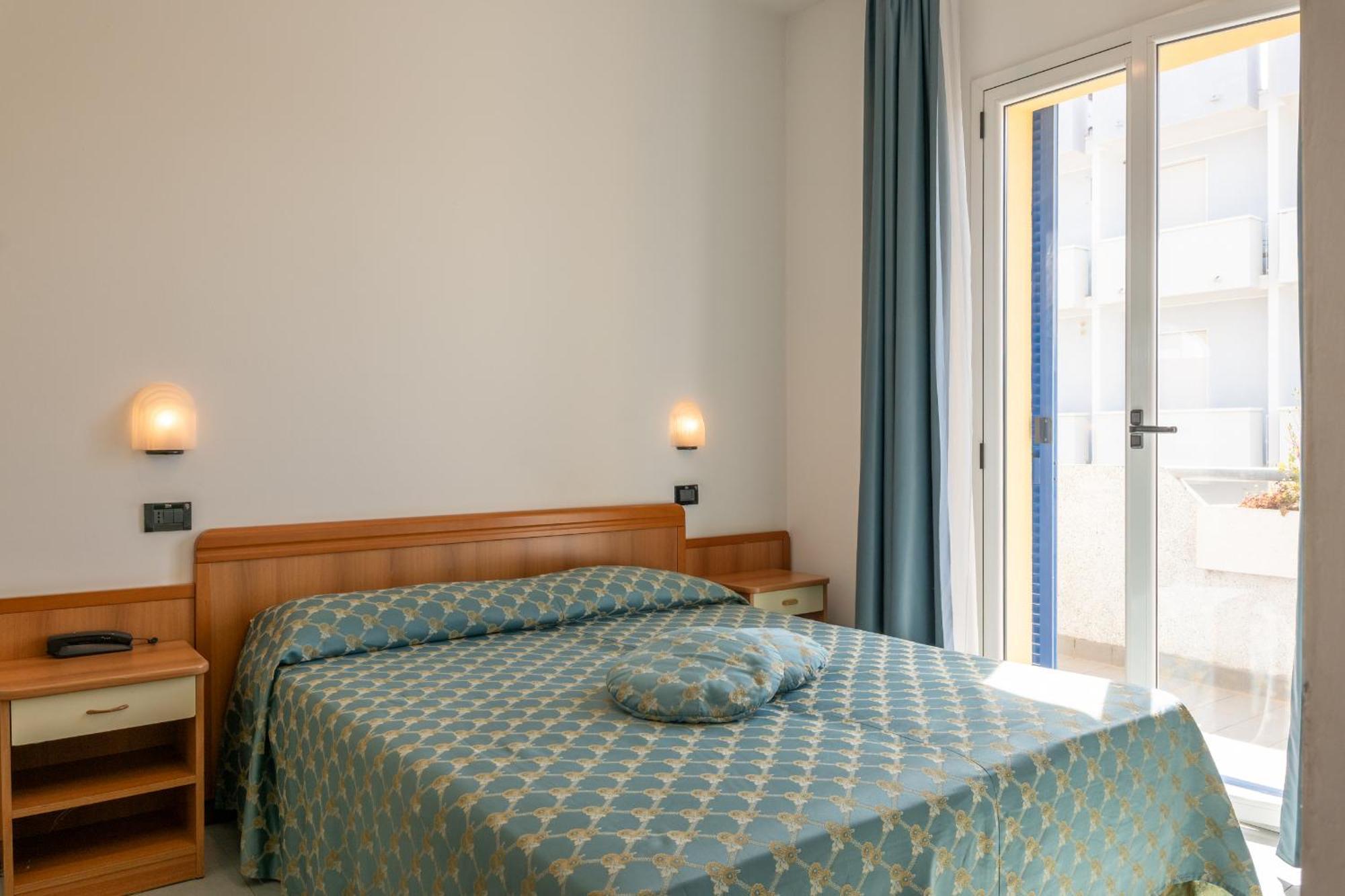 Hotel Thea Bellaria-Igea Marina Exteriér fotografie